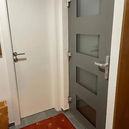 Apartment Haus Resi *