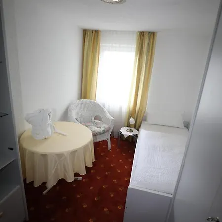 Apartment Haus Resi Fontanella